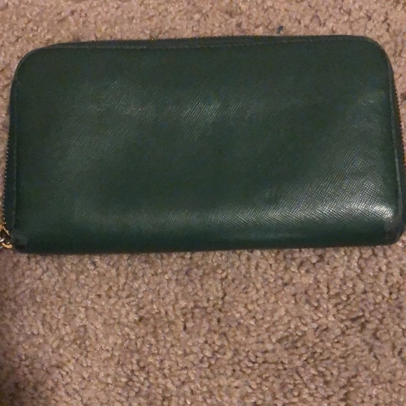 Prada Green Saffiano Leather Zip Around Wallet - Picture 2 of 5
